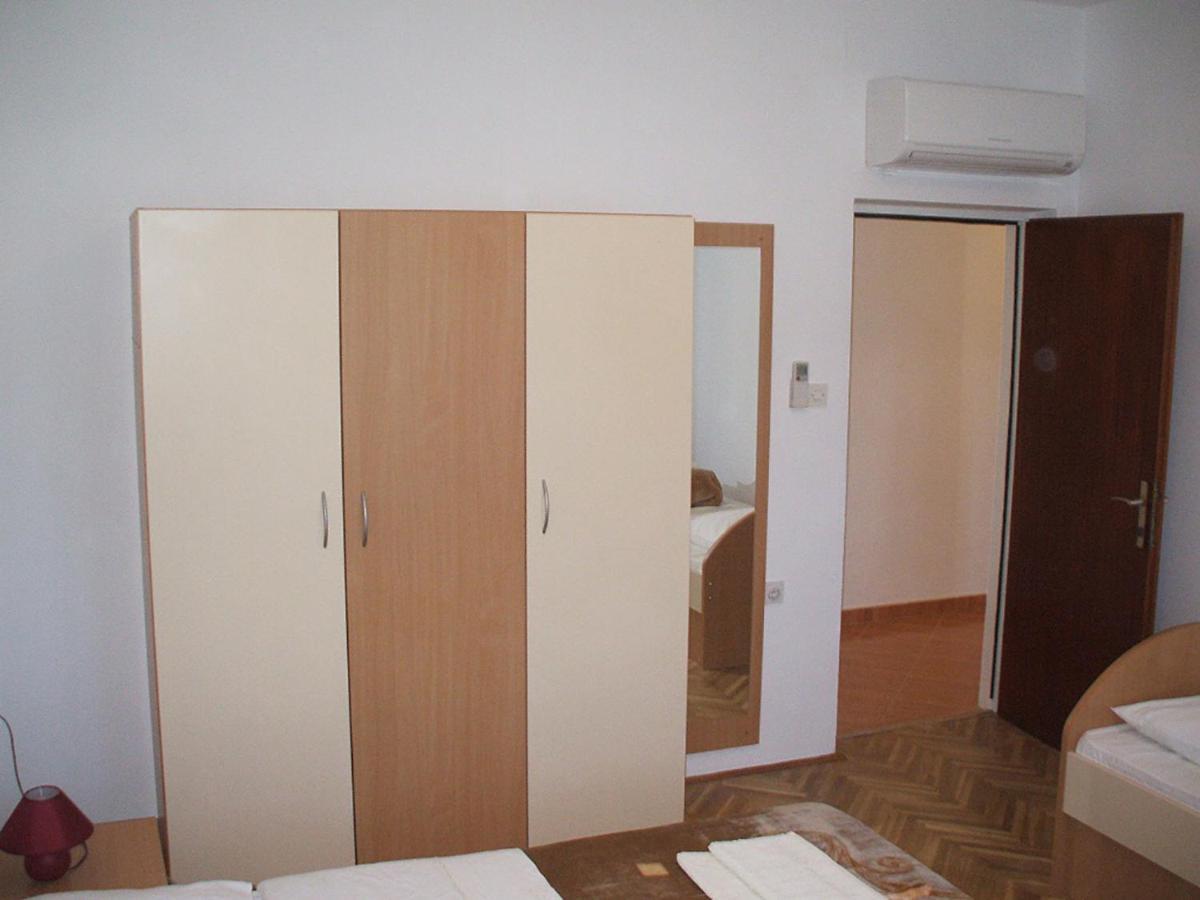 לופאר Apartments Piculjan מראה חיצוני תמונה