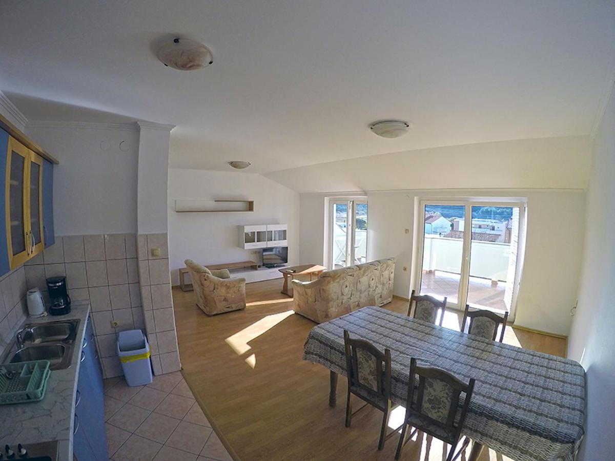 לופאר Apartments Piculjan מראה חיצוני תמונה