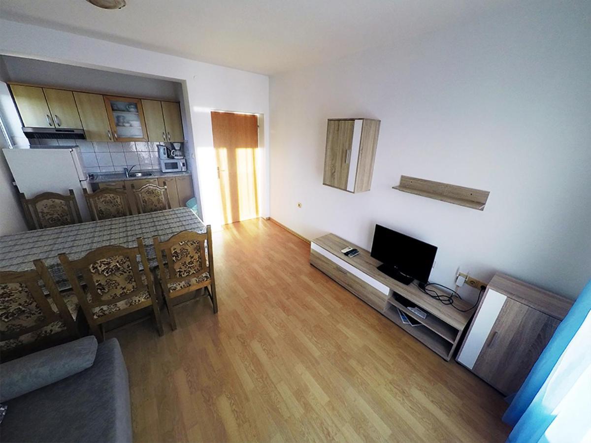 לופאר Apartments Piculjan מראה חיצוני תמונה