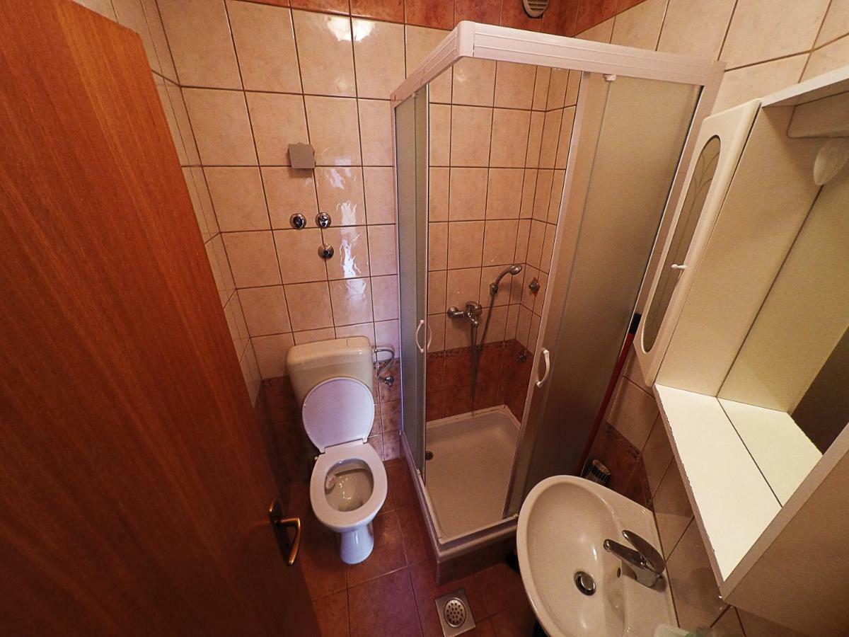 לופאר Apartments Piculjan מראה חיצוני תמונה